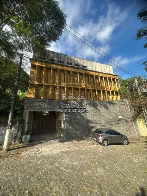 Foto 1 de Galpão/Depósito/Armazém para alugar, 2243m² em Quitandinha, Petrópolis