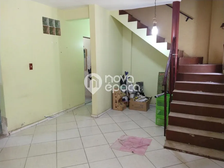 Foto 1 de  com 3 Quartos à venda, 38m² em Braz de Pina, Rio de Janeiro