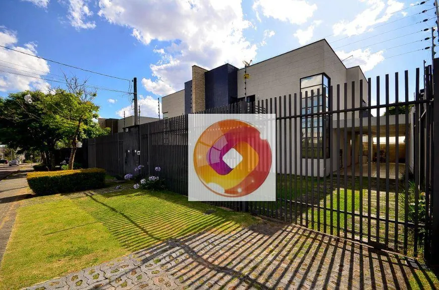 Foto 1 de Casa de Condomínio com 3 Quartos à venda, 240m² em Seminário, Curitiba
