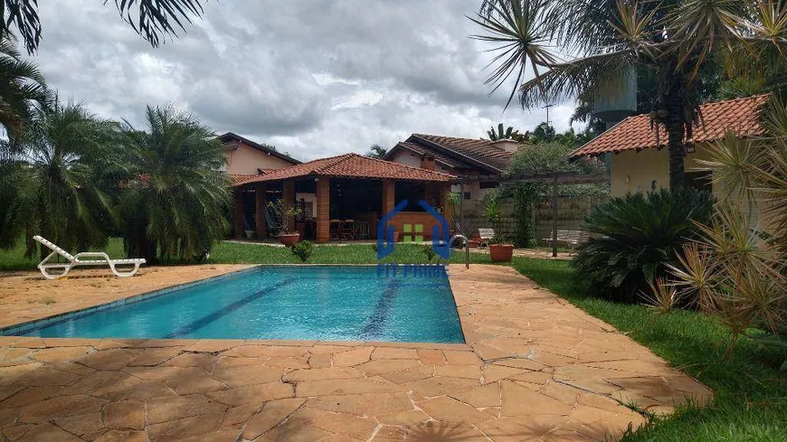Foto 1 de Casa de Condomínio com 3 Quartos à venda, 250m² em , Guapiaçu