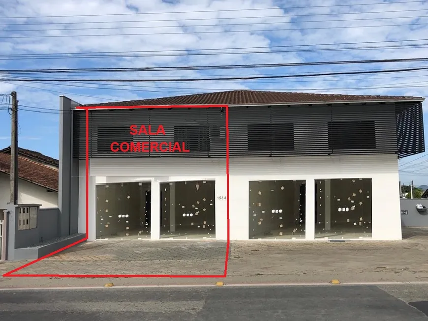 Foto 1 de Sala Comercial para alugar, 145m² em Boa Vista, Joinville