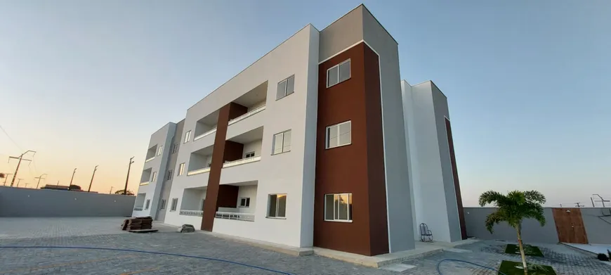 Foto 1 de Apartamento com 2 Quartos à venda, 59m² em Jardim Bandeirante, Maracanaú
