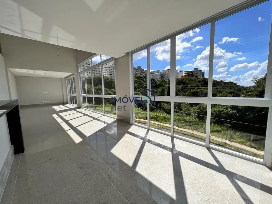 Foto 1 de Casa com 4 Quartos à venda, 238m² em Buritis, Belo Horizonte