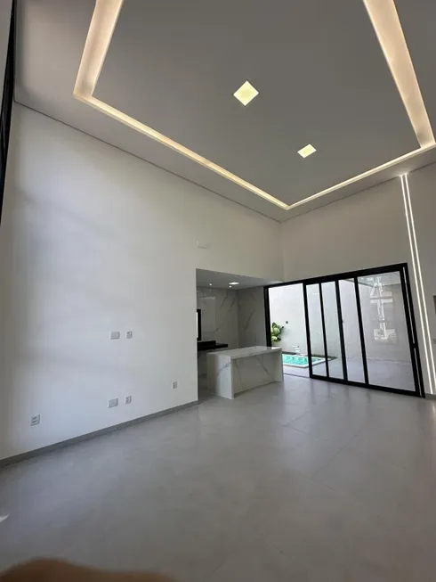 Foto 1 de Casa de Condomínio com 3 Quartos à venda, 150m² em Grand Ville, Uberlândia