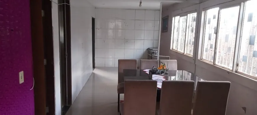 Foto 1 de Casa com 2 Quartos à venda, 61m² em Del Lago II, Brasília