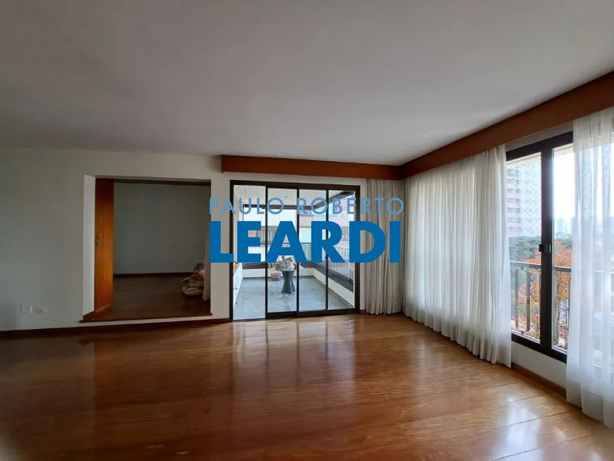 Foto 1 de Apartamento com 4 Quartos à venda, 250m² em Campo Belo, São Paulo