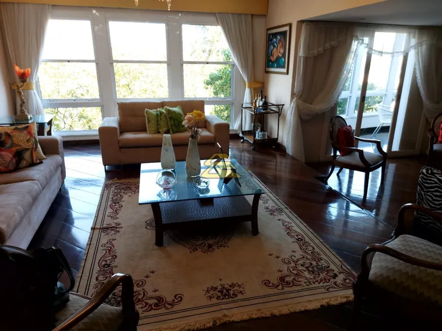 Foto 1 de Apartamento com 3 Quartos à venda, 151m² em Copacabana, Rio de Janeiro