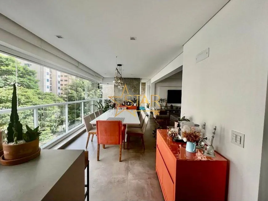 Foto 1 de Apartamento com 3 Quartos para venda ou aluguel, 182m² em Moema, São Paulo