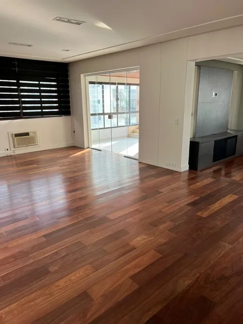 Foto 1 de Apartamento com 4 Quartos à venda, 250m² em Morumbi, São Paulo