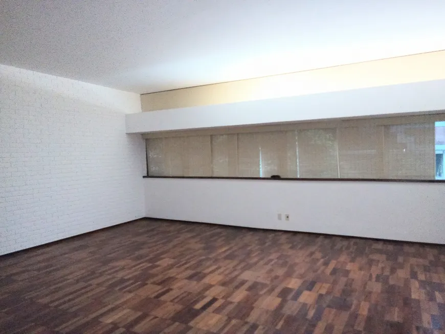 Foto 1 de Apartamento com 3 Quartos à venda, 152m² em Lagoa, Rio de Janeiro