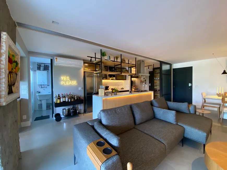 Foto 1 de Apartamento com 3 Quartos à venda, 155m² em Peninsula, Rio de Janeiro
