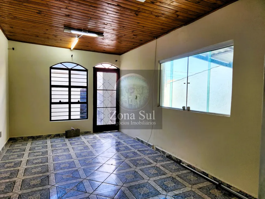 Foto 1 de Casa com 2 Quartos para alugar, 100m² em Jardim Serrano, Votorantim