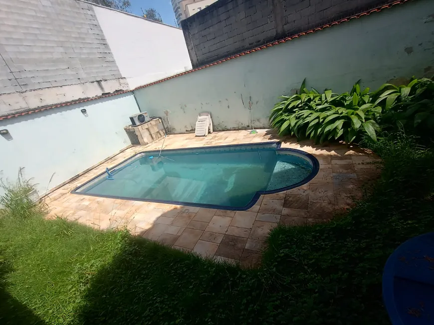 Foto 1 de Casa com 3 Quartos à venda, 248m² em Santa Teresinha, São Paulo