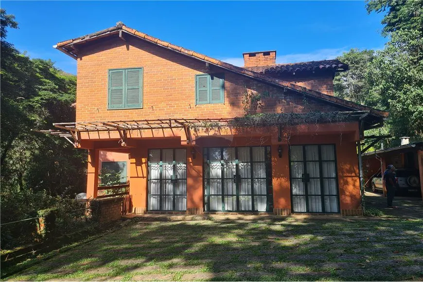 Foto 1 de Casa com 5 Quartos à venda, 319m² em Correas, Petrópolis
