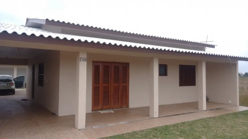 Foto 1 de Casa com 3 Quartos à venda, 178m² em Zona Nova, Tramandaí