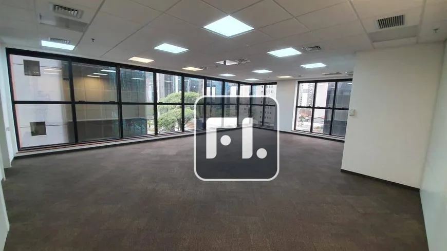 Foto 1 de Sala Comercial para alugar, 182m² em Vila Olímpia, São Paulo