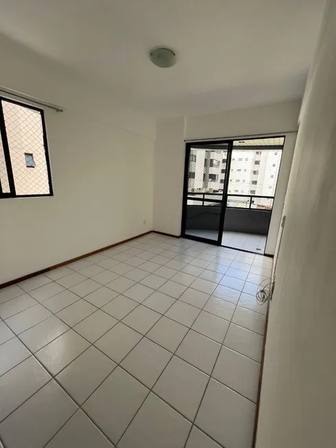 Foto 1 de Apartamento com 3 Quartos para alugar, 80m² em Ponta Verde, Maceió