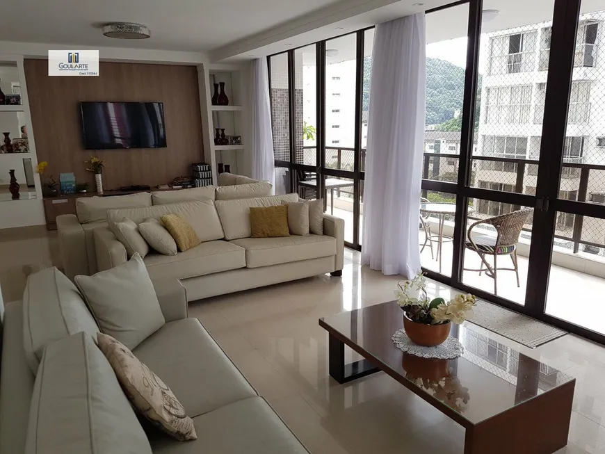 Foto 1 de Apartamento com 5 Quartos à venda, 213m² em Pitangueiras, Guarujá