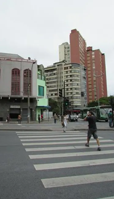 Foto 1 de Ponto Comercial para alugar, 81m² em Barro Preto, Belo Horizonte