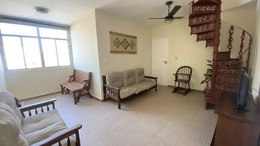 Foto 1 de Apartamento com 4 Quartos à venda, 200m² em Braga, Cabo Frio