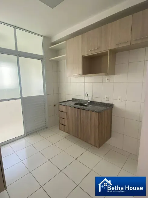 Foto 1 de Apartamento com 2 Quartos para alugar, 58m² em Jardim Tupanci, Barueri