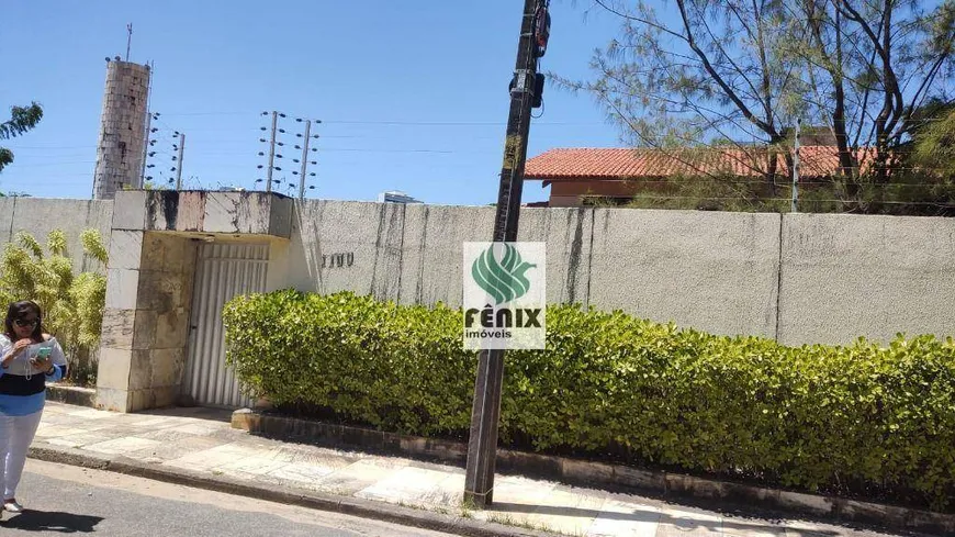 Foto 1 de Casa de Condomínio com 5 Quartos à venda, 600m² em Guararapes, Fortaleza