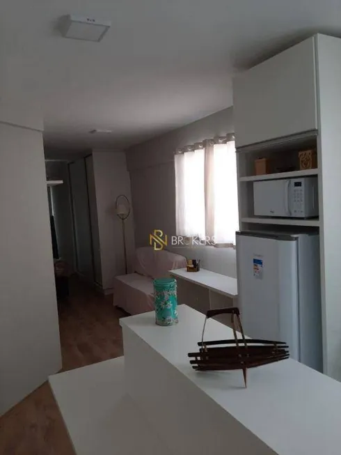 Foto 1 de Apartamento com 1 Quarto para alugar, 35m² em Centro, Curitiba