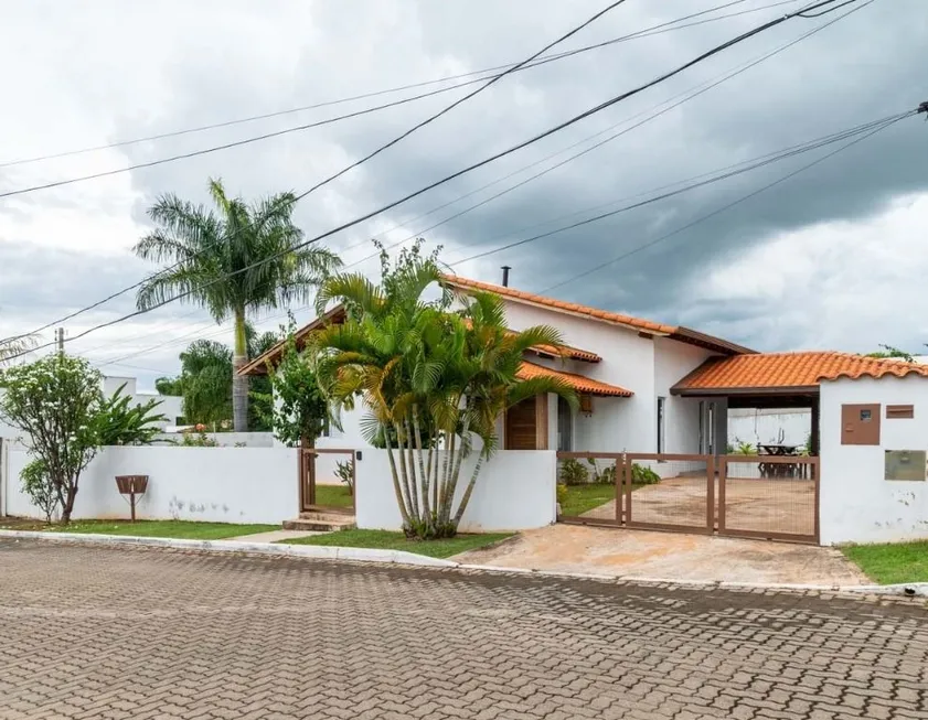 Foto 1 de Casa de Condomínio com 3 Quartos à venda, 230m² em Lago Norte, Brasília