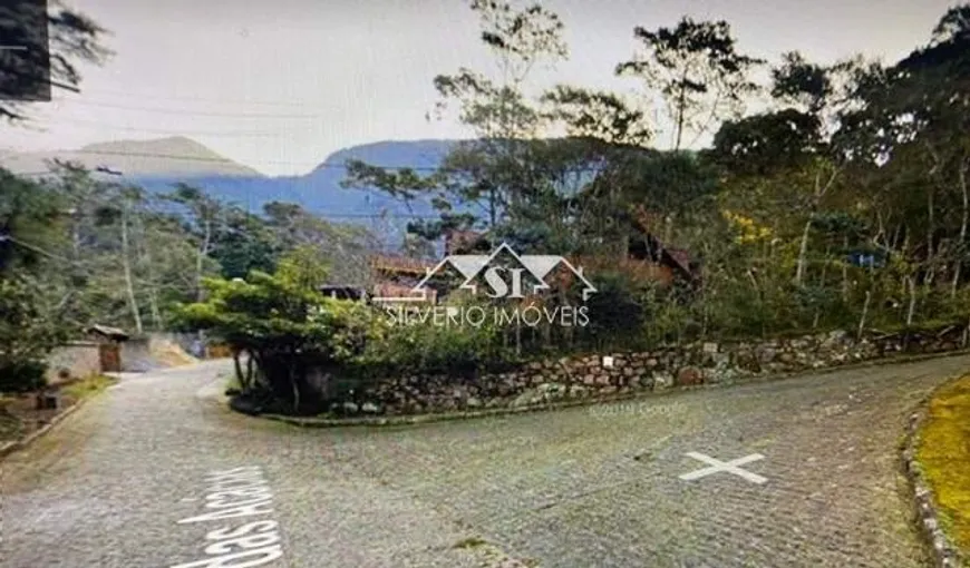 Foto 1 de Lote/Terreno à venda, 470m² em Retiro, Petrópolis