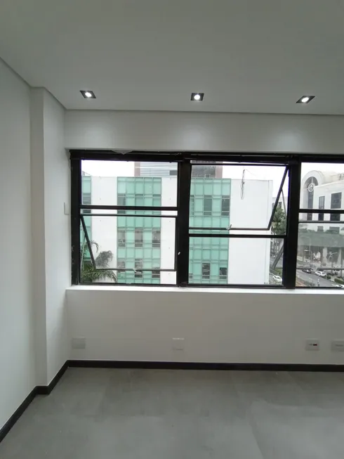 Foto 1 de Sala Comercial para alugar, 36m² em Jardim Paulistano, São Paulo