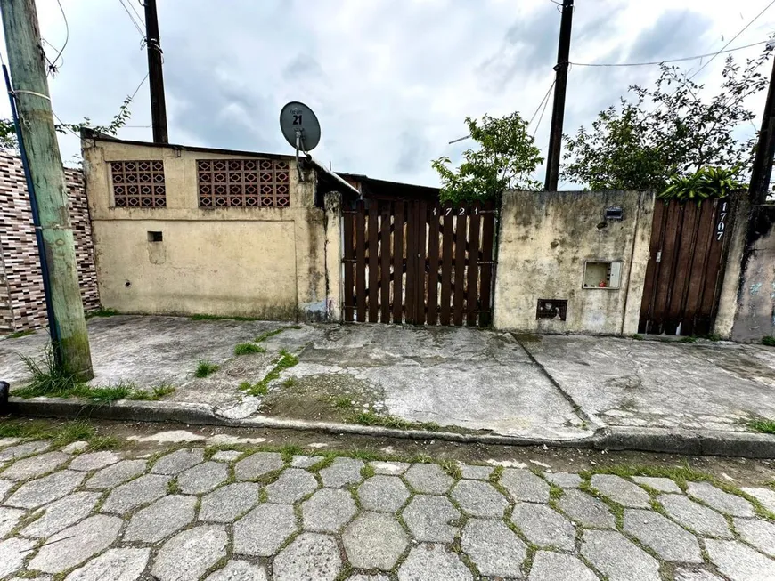 Foto 1 de Casa com 4 Quartos à venda, 80m² em Balneário Gaivota, Itanhaém