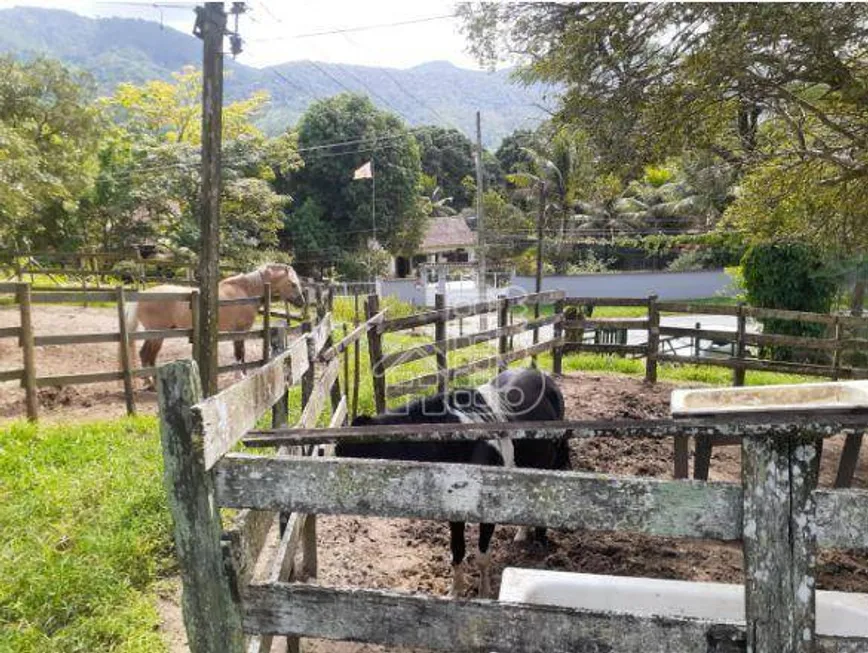 Foto 1 de Fazenda/Sítio com 3 Quartos à venda, 200m² em Ponta Negra, Maricá