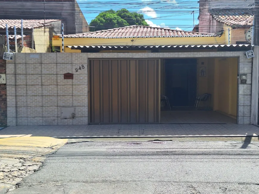 Foto 1 de Casa com 3 Quartos à venda, 90m² em Vila Peri, Fortaleza