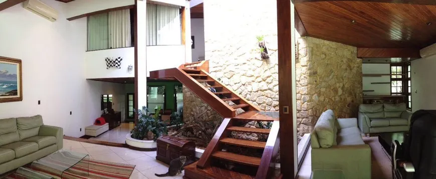 Foto 1 de Casa com 3 Quartos à venda, 460m² em Itanhangá, Rio de Janeiro