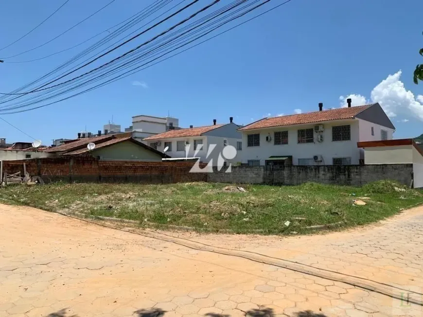 Foto 1 de Lote/Terreno à venda, 391m² em São Sebastião, Palhoça