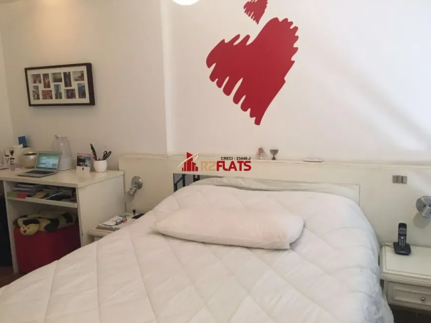 Foto 1 de Flat com 1 Quarto à venda, 52m² em Moema, São Paulo