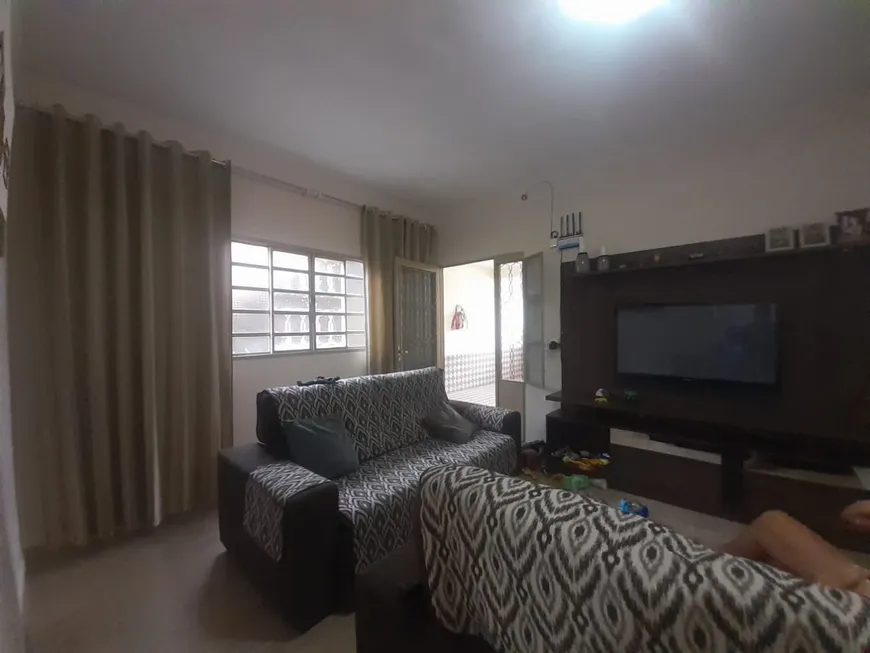 Foto 1 de Casa com 4 Quartos à venda, 200m² em Arapoanga, Brasília