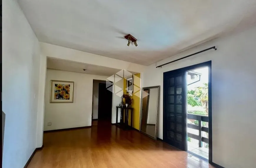 Foto 1 de Casa de Condomínio com 4 Quartos à venda, 235m² em Petrópolis, Novo Hamburgo
