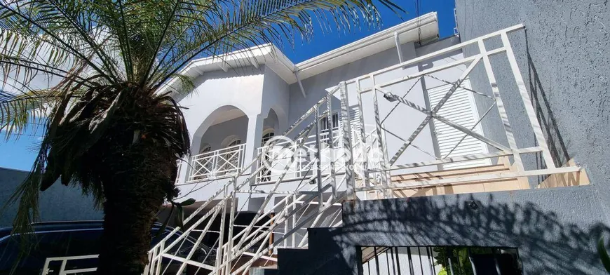 Foto 1 de Casa com 3 Quartos à venda, 202m² em Vila Lemos, Campinas