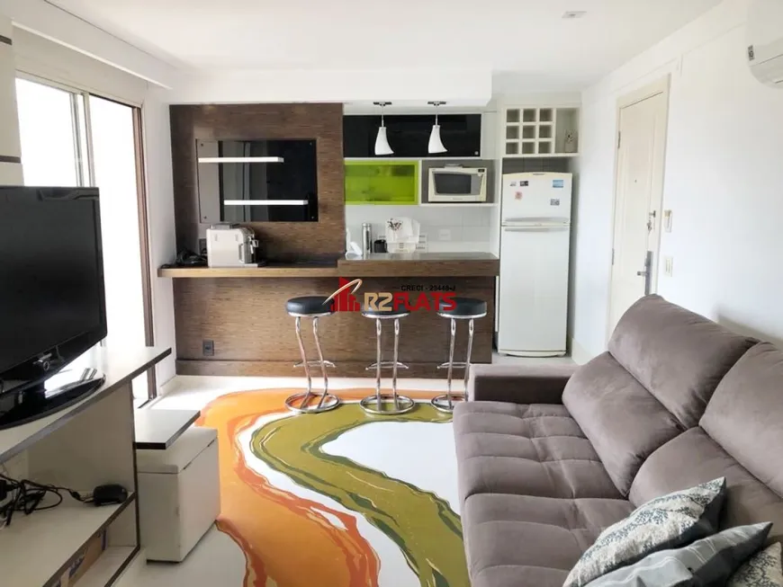 Foto 1 de Apartamento com 1 Quarto à venda, 50m² em Vila Olímpia, São Paulo