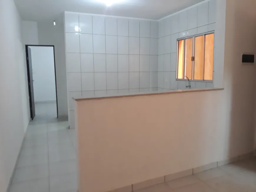 Foto 1 de Casa com 1 Quarto para alugar, 30m² em Recanto Campo Belo, São Paulo