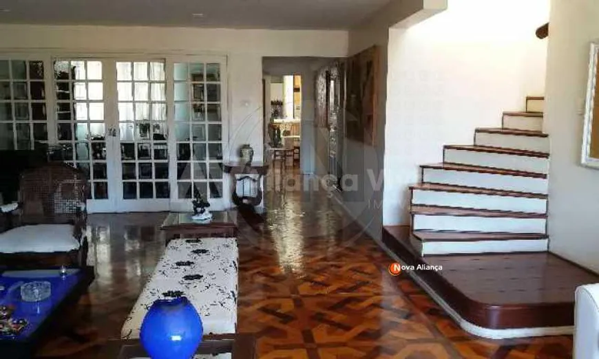 Foto 1 de Cobertura com 4 Quartos à venda, 360m² em Copacabana, Rio de Janeiro