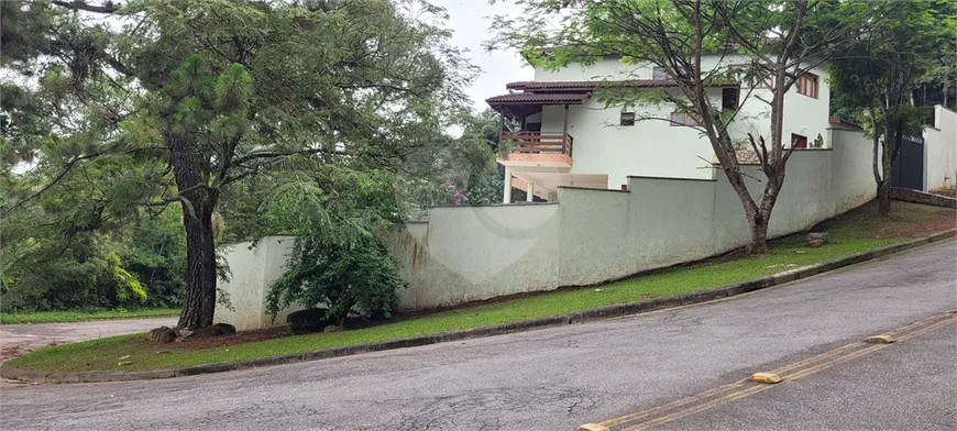 Foto 1 de Casa de Condomínio com 4 Quartos à venda, 398m² em Serra da Cantareira, Mairiporã