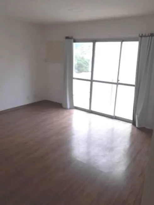 Foto 1 de Apartamento com 3 Quartos para alugar, 95m² em Vila Isabel, Rio de Janeiro