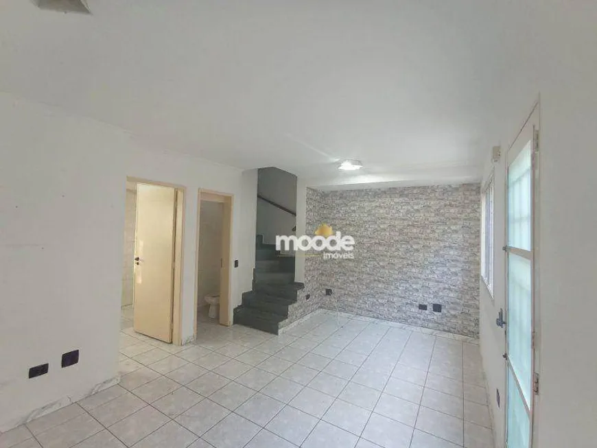 Foto 1 de Casa com 2 Quartos à venda, 82m² em Parque Ipê, São Paulo