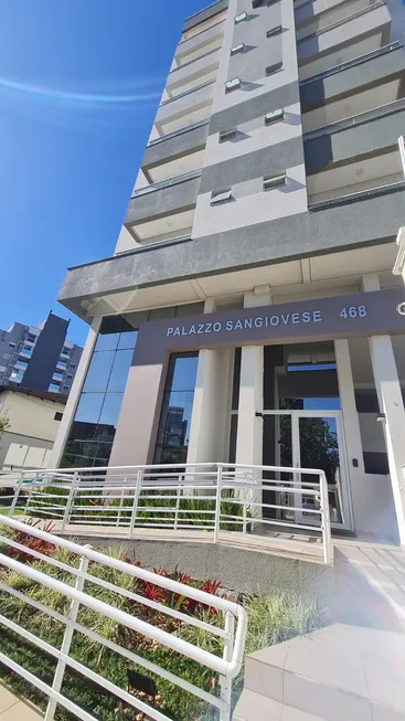 Foto 1 de Apartamento com 2 Quartos à venda, 67m² em Santo Antônio, Joinville