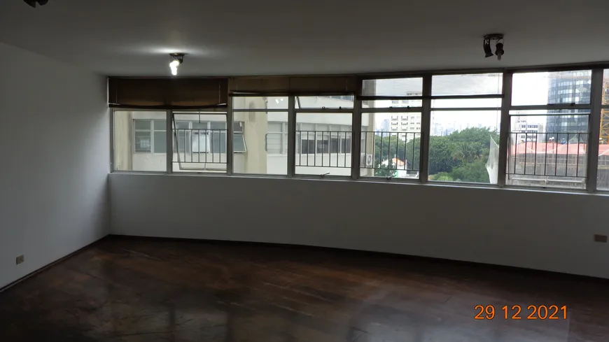 Foto 1 de Apartamento com 3 Quartos à venda, 177m² em Jardim Paulistano, São Paulo