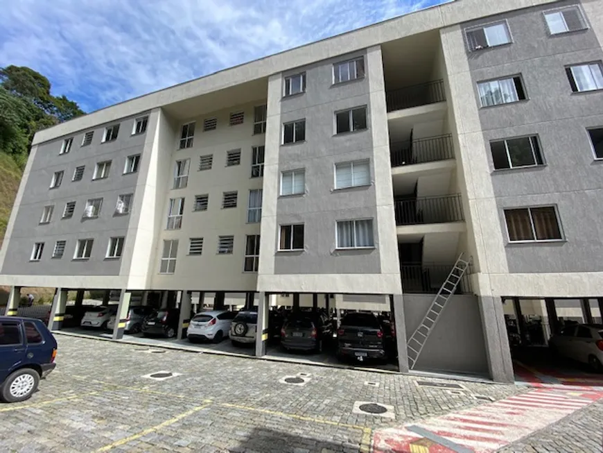 Foto 1 de Apartamento com 2 Quartos para alugar, 65m² em Pimenteiras, Teresópolis
