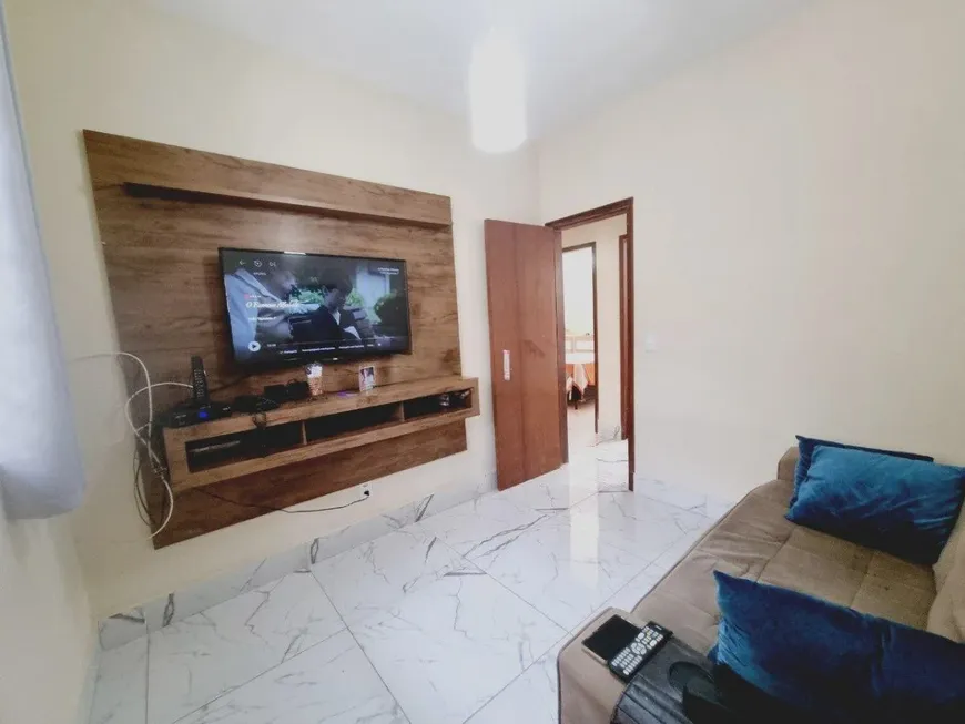 Foto 1 de Casa com 3 Quartos à venda, 60m² em Santa Mônica, Belo Horizonte