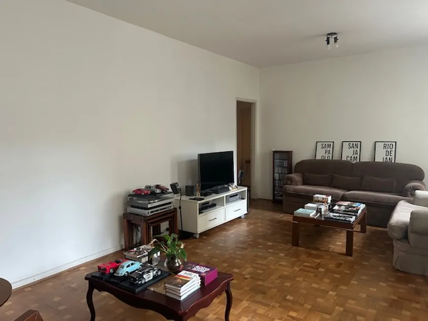 Foto 1 de Apartamento com 3 Quartos à venda, 160m² em Jardim América, São Paulo